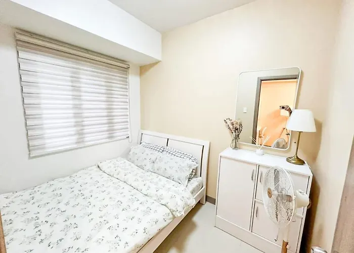 Staycation In Apartment *